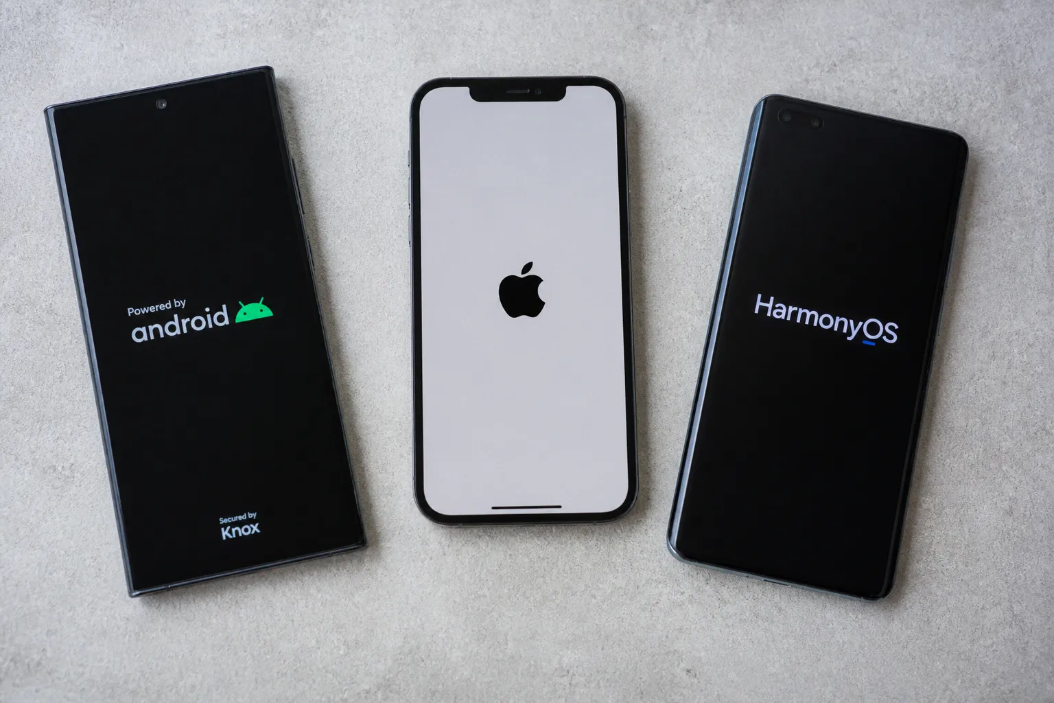 Расстановка сил на рынке мобильных ОС: как меняются доли Android, iOS и HarmonyOS